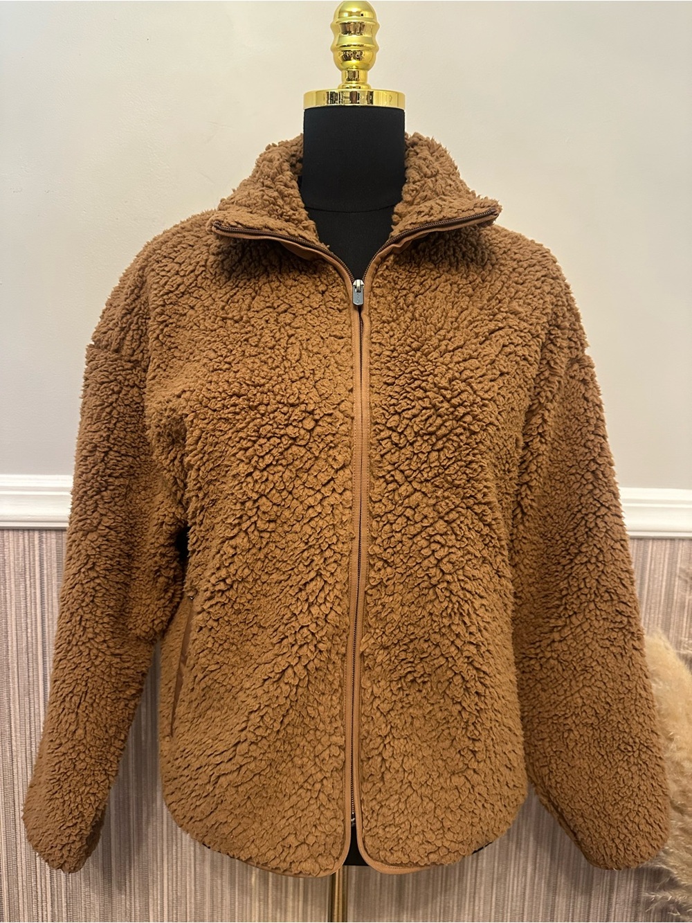 Athleta Sherpa Fleece Jacket Women’s Medium Brown Full Zip Cozy Teddy
